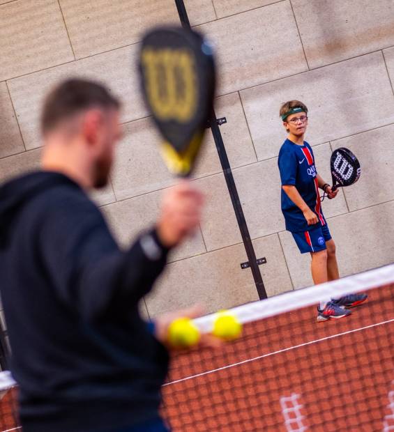 padel-école de padel-Des cours adaptés à tous les âges1